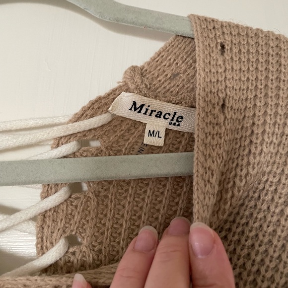 Lace-up Sweater - Picture 8 of 8